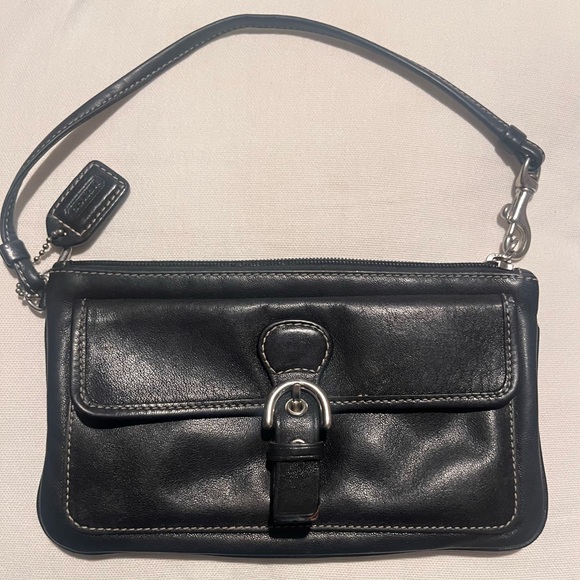 Coach Handbags - Y2K VTG. Coach Black Leather Bleeker wristlet.